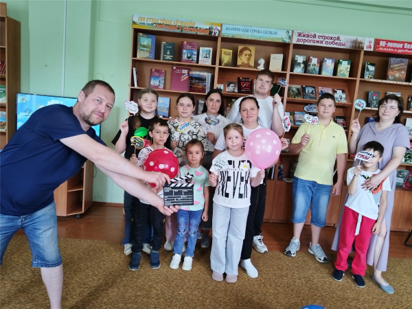 8 июля в рамках проекта Главы Чувашской Республики «Яркое лето Чувашии» в библиотеках прошли праздничные мероприятия